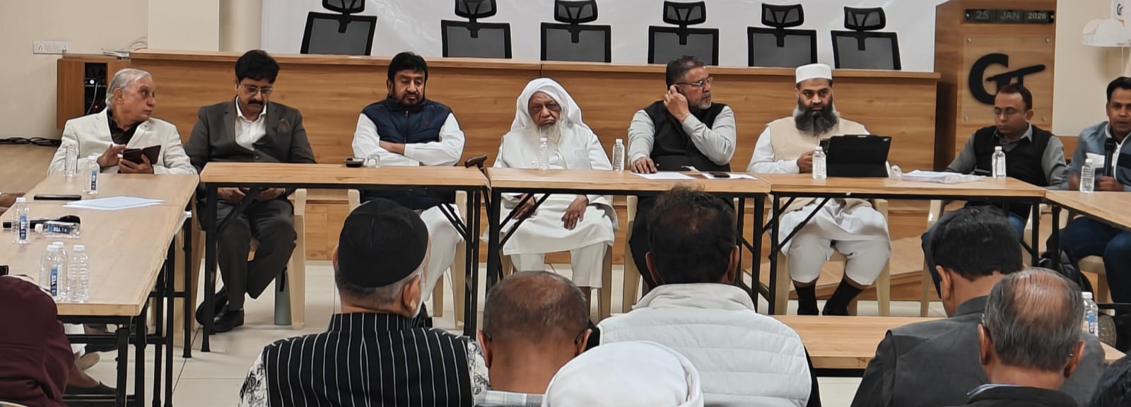 SIR બાબતે મુસ્લિમ ધાર્મિક અને સામાજિક સંસ્થાઓની સંયુક્ત બેઠક  : રાજ્યના મુસ્લિમ સમાજના મહત્વપૂર્ણ પ્રશ્નો અને સમસ્યાઓનો સામનો કરવા ફિરકા-મસલક   દરકિનાર કરી SIR બાબતે કલમાની બુનિયાદ પર એકજુટ થવા આહવાન આપણા અને પરિવારના ઉજ્જવળ ભવિષ્ય માટે થાક-કંટાળો દરકિનાર કરી BLO સમક્ષ ઉપસ્થિત રહી તમારા યોગ્ય પુરાવા જમા કરાવવા આહવાન