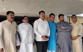 उमरगाम के निर्वाचन अधिकारी ने तो BJP के दबाव में आकर आत्महत्या तक कर ली। इन्हीं तमाम मुद्दों को लेकर आज PCC अध्यक्ष अमित चावड़ा की अगुवाई में गुजरात कांग्रेस के एक प्रतिनिधिमंडल ने गांधीनगर में राज्य के मुख्य निर्वाचन अधिकारी से मुलाक़ात की।