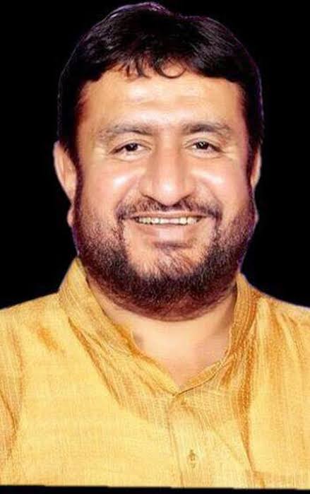 नफरत छोडो... भारत जोडो...    राहुल जी का अभियान सेक्युलर हिन्दु समाज के साथ कंधे से कंधा मिलाकर मतदान करने से ही सफल होगा